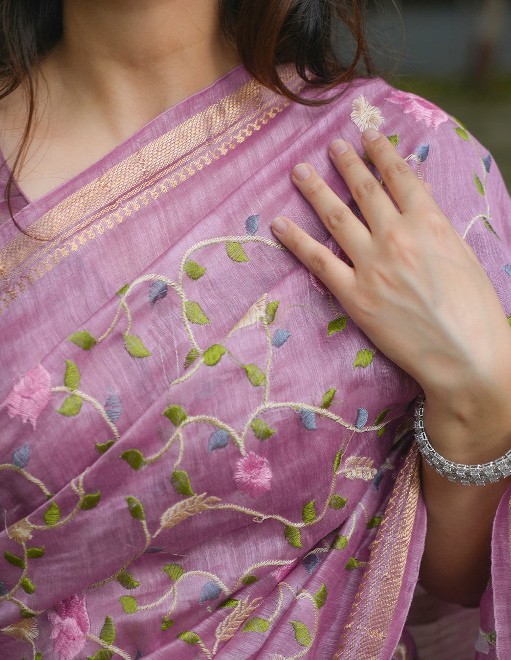 DUSTY PINK FLORAL LINEN SAREE