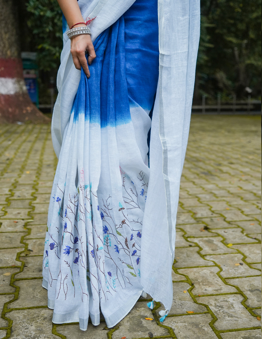 INDIGO WHITE LINEN SAREE