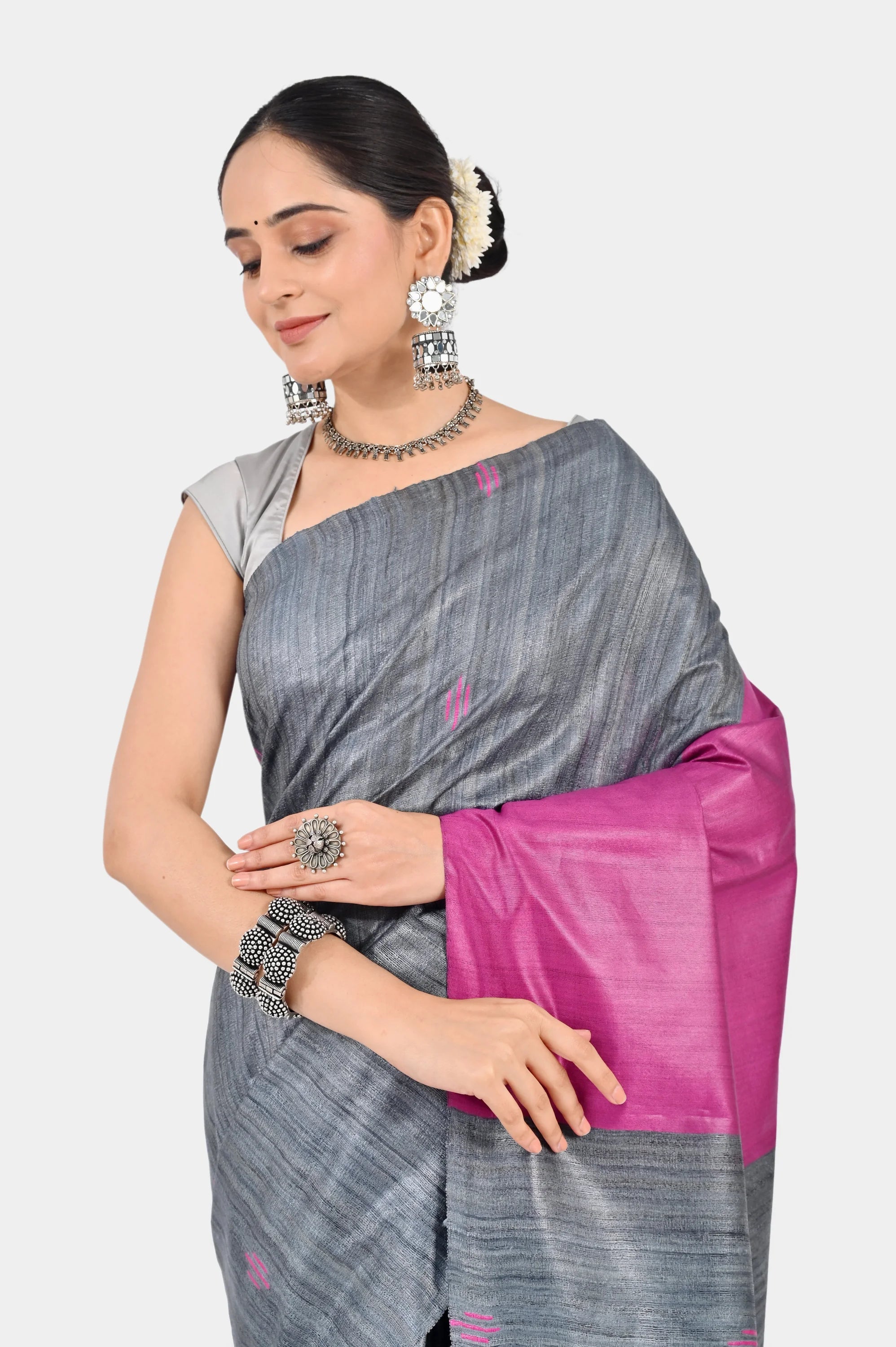 GREY PINK GHICHA SILK SAREE - Hand - woven