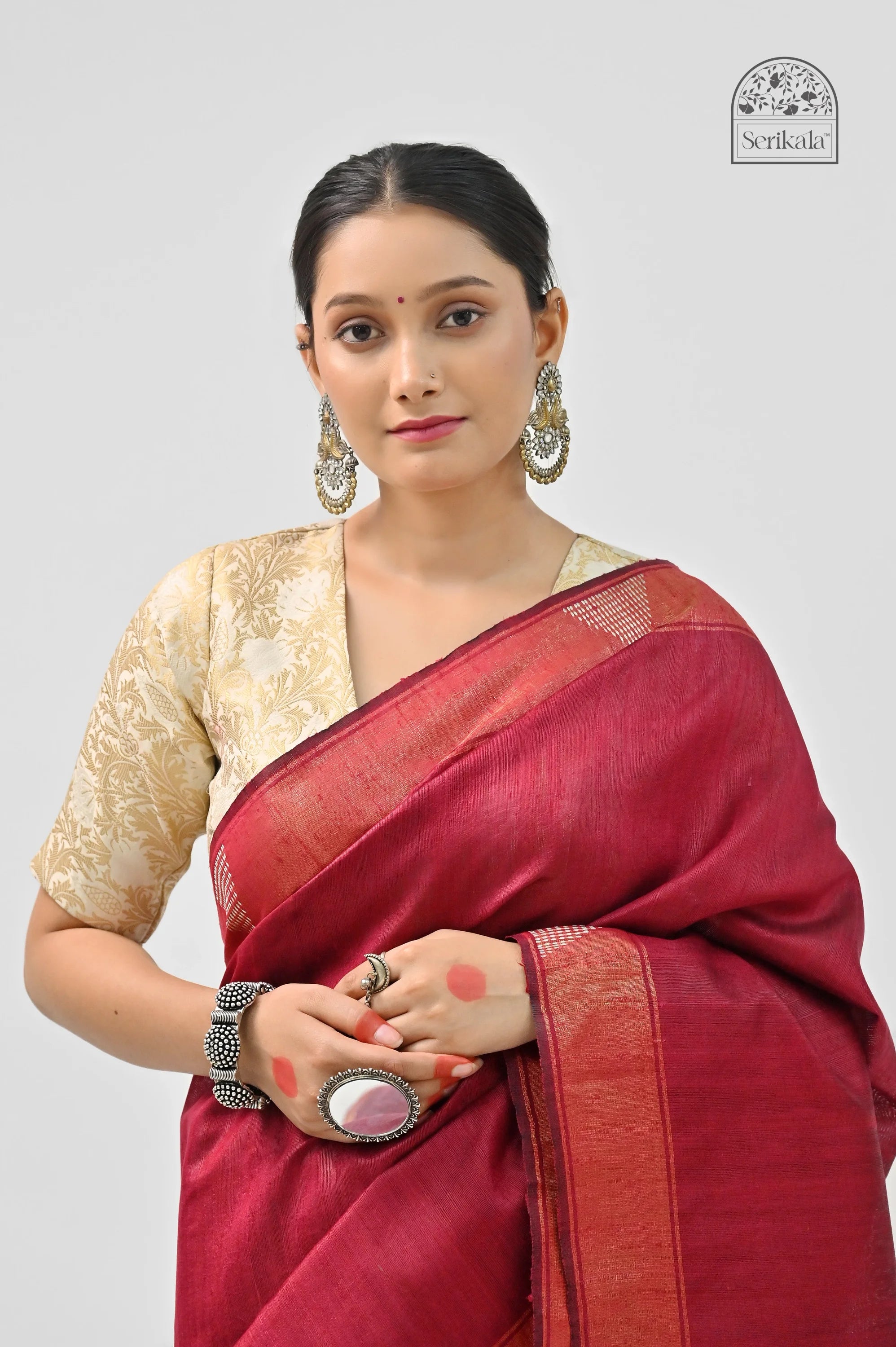MAROON DUPION SILK SAREE WITH GREEN PALLU - Hand - woven