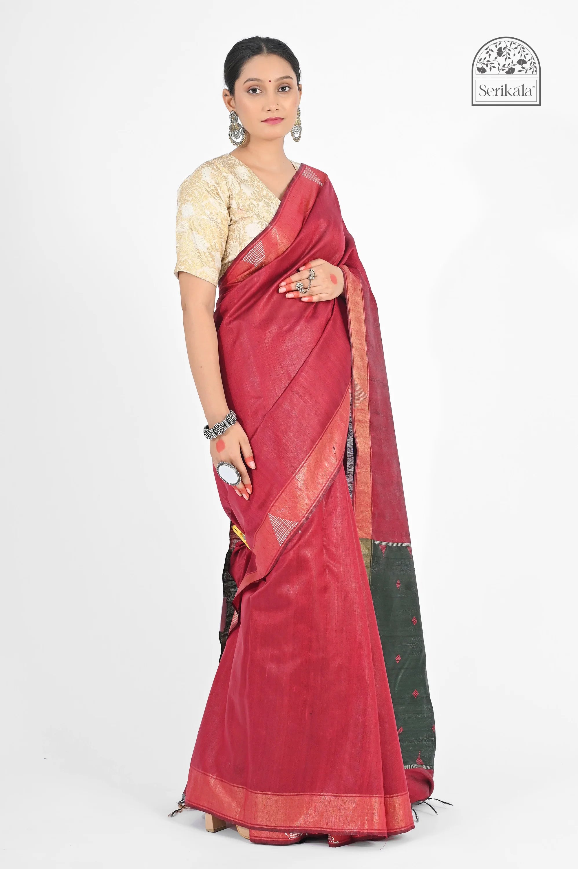 MAROON DUPION SILK SAREE WITH GREEN PALLU - Hand - woven