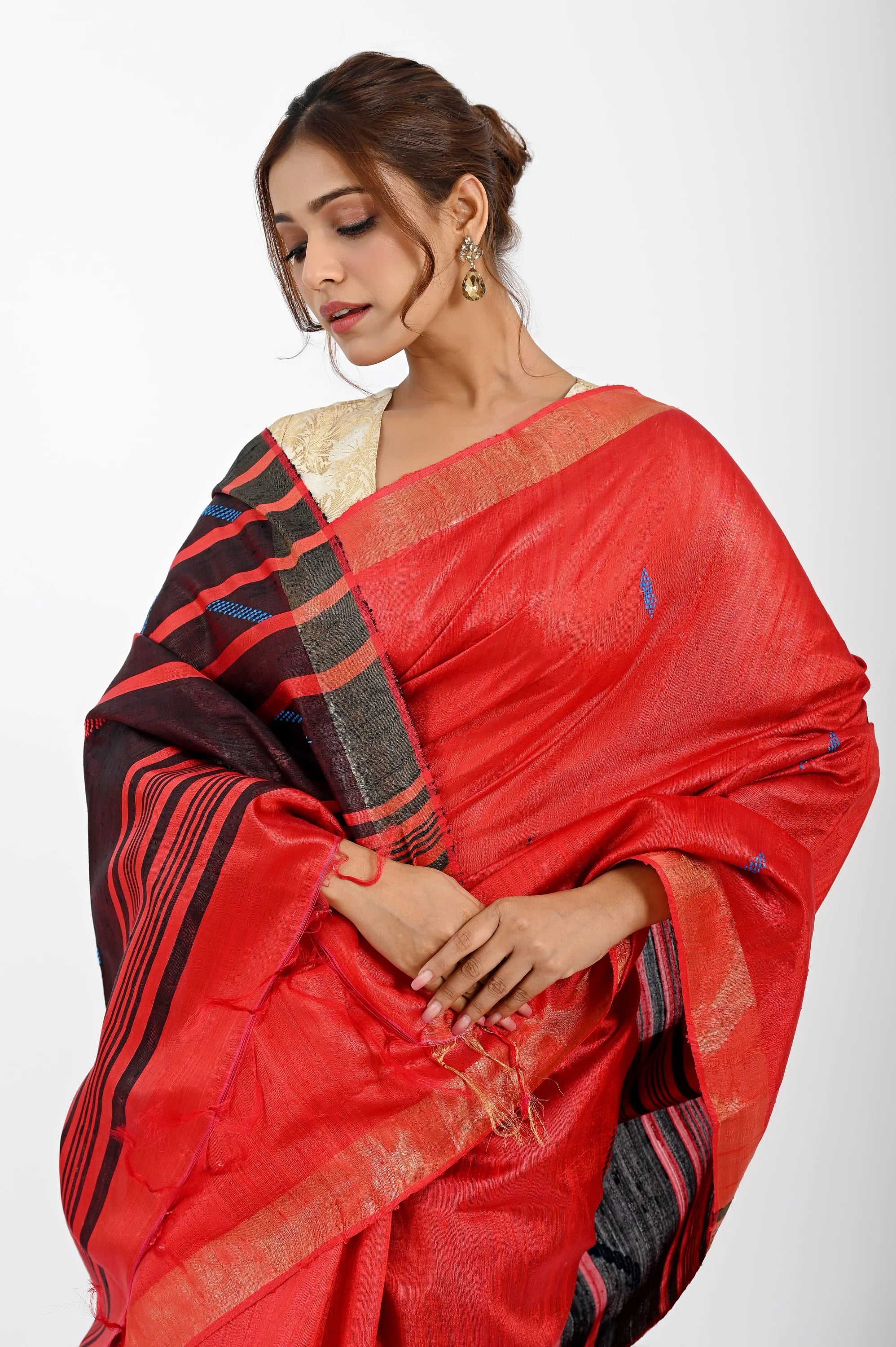 RED DUPION SILK SAREE WITH BLACK AANCHAL - Hand - woven